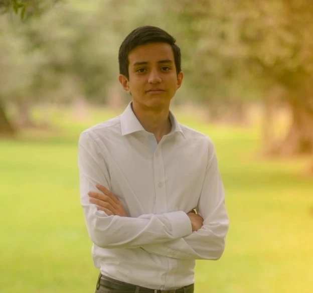 Alessandro Rios - Desarrollador de software y automatizaciones.